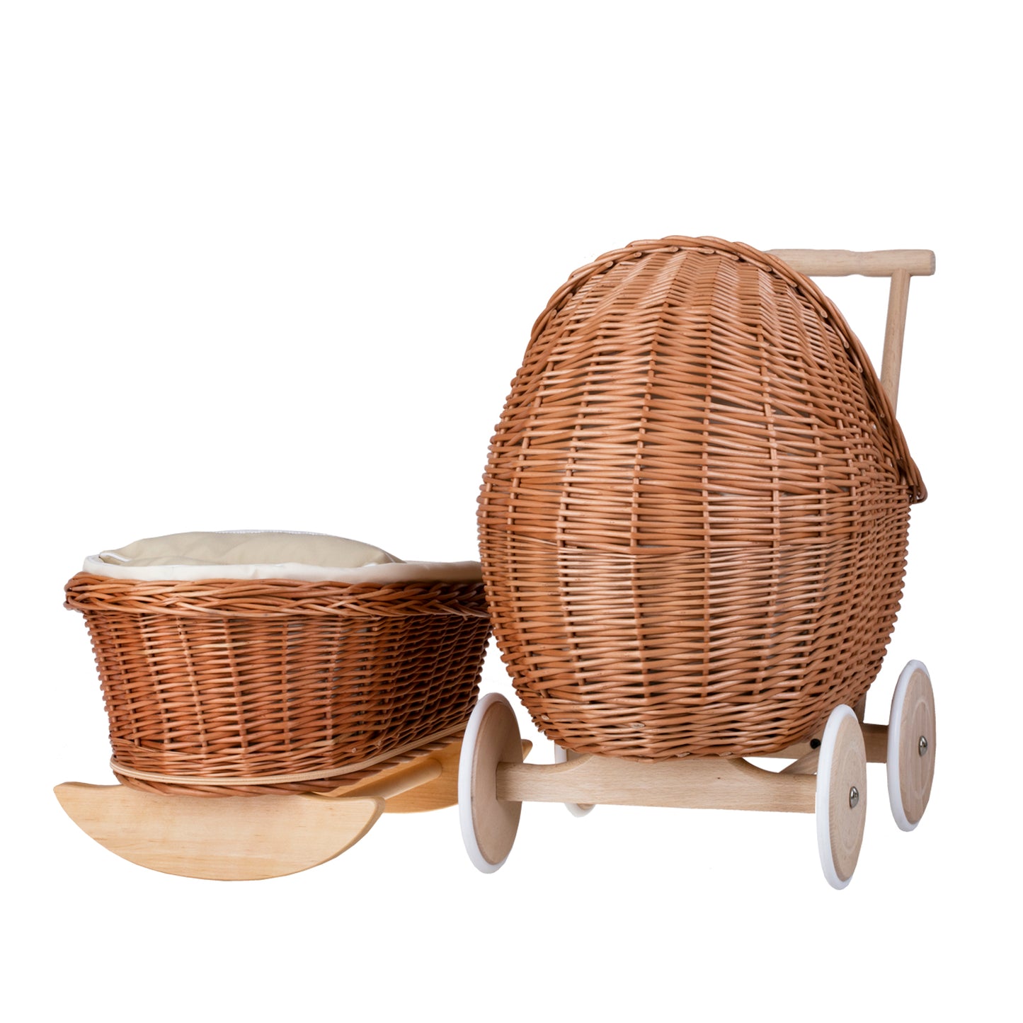 Lili wiklinowy wózek i kołyska dla lalek z beżowym obszyciem, kołderką i poduszką TheWickerStories