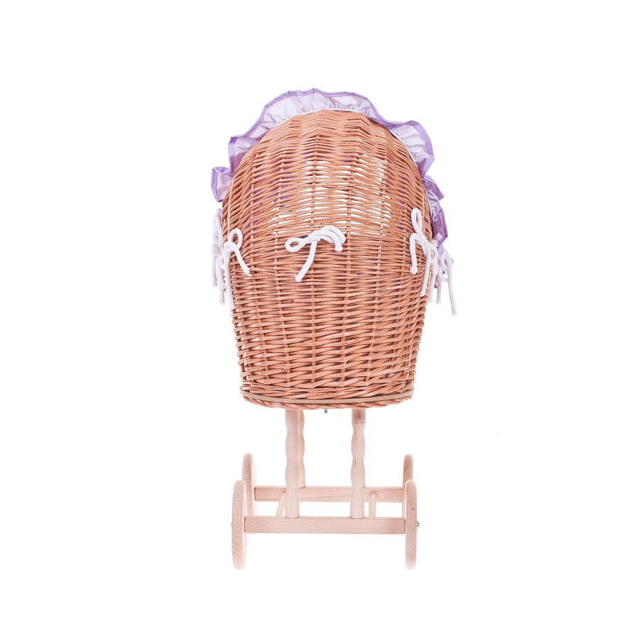 Lulu wiklinowy wózek dla lalek z fioletowym obszyciem, kołderką i poduszką TheWickerStories
