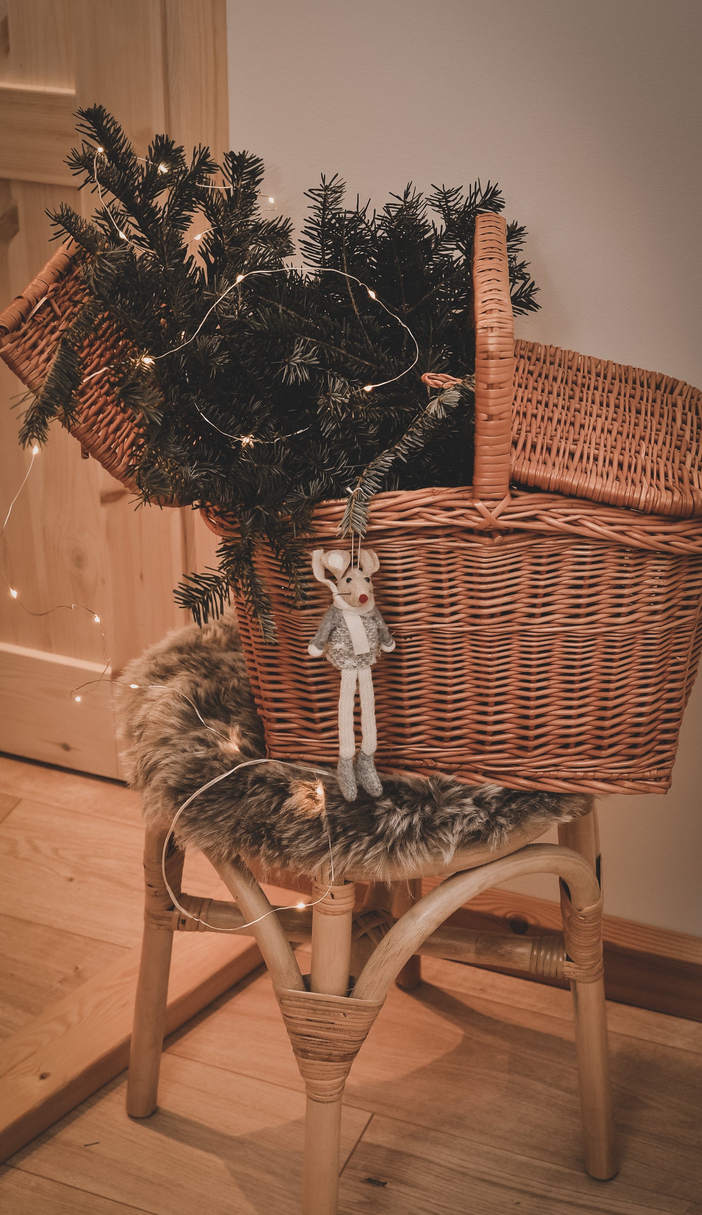 Kastulia wiklinowy koszyk piknikowy z wiekiem TheWickerStories