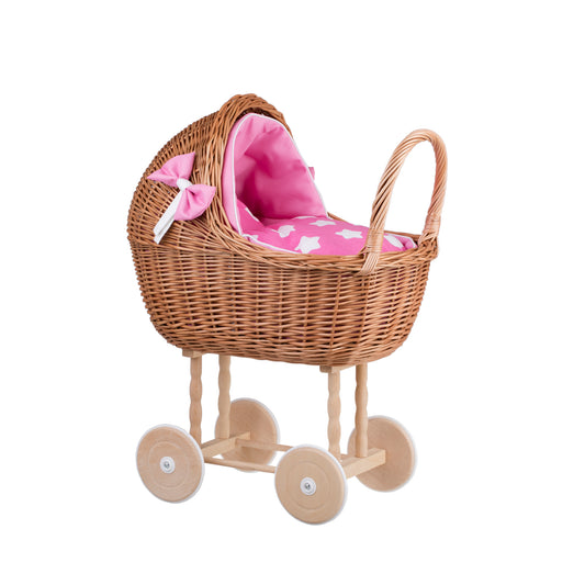Lena wiklinowy wózek dla lalek z różowym obszyciem, kołderką i poduszką TheWickerStories