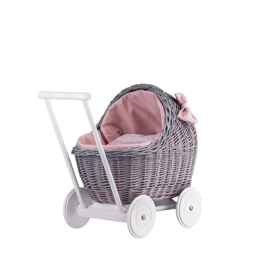 Lili wiklinowy wózek dla lalek z różowym obszyciem, kołderką i poduszką TheWickerStories