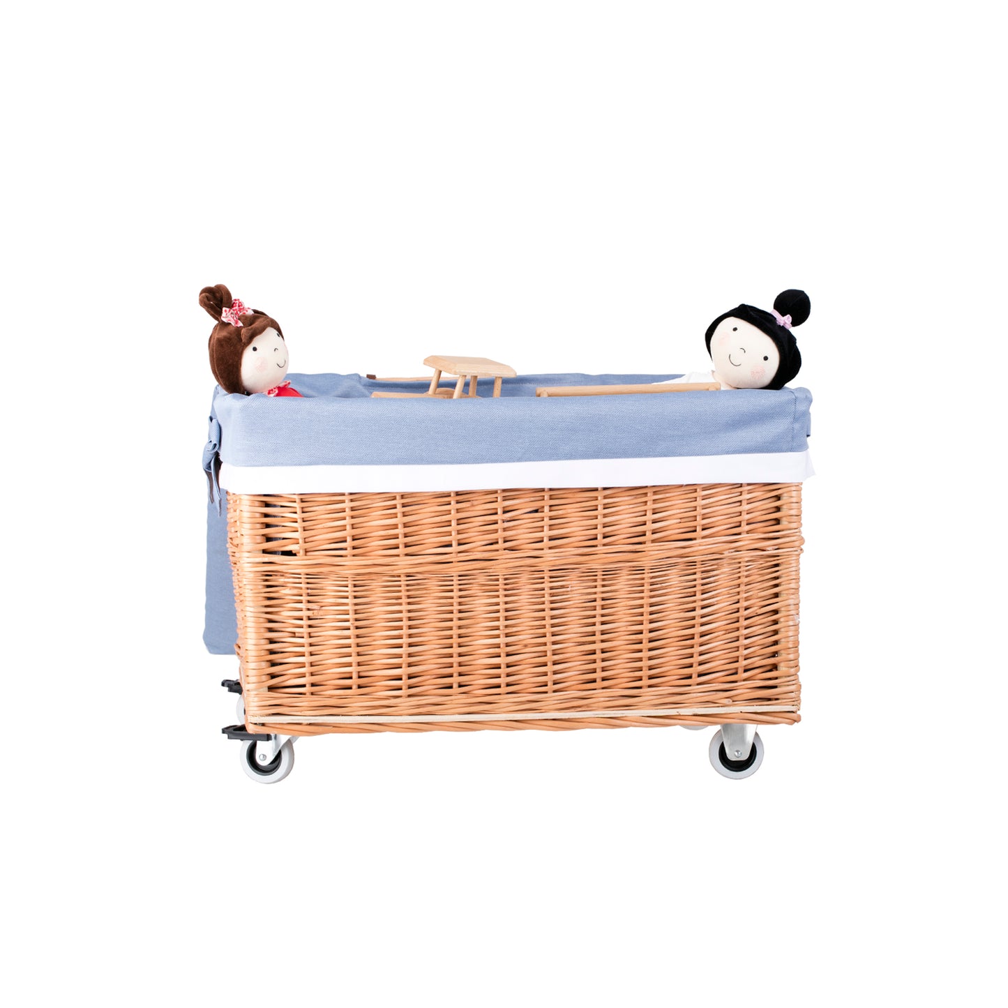 Cervus wiklinowy kosz z niebieskim obszyciem i kółkami TheWickerStories