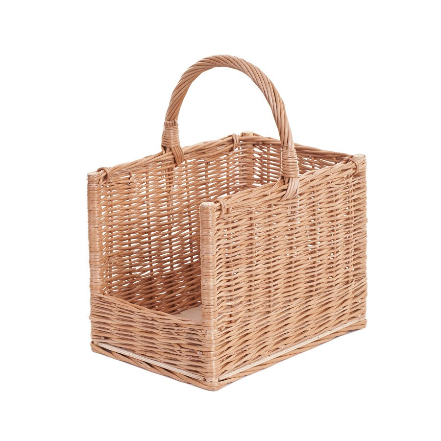 Feloria wiklinowy kosz na drewno kominkowe z rączką i obniżonym frontem TheWickerStories