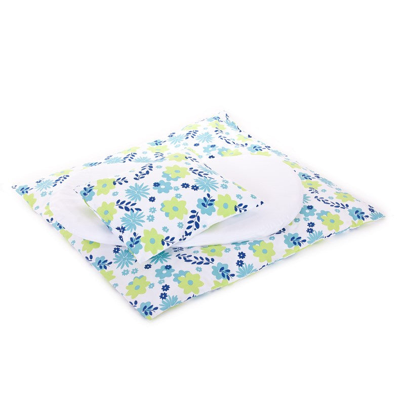 Papilio wiklinowy wózek dla niemowląt z białym obszyciem, kołderką i poduszką, na kółkach z dolnym koszem TheWickerStories