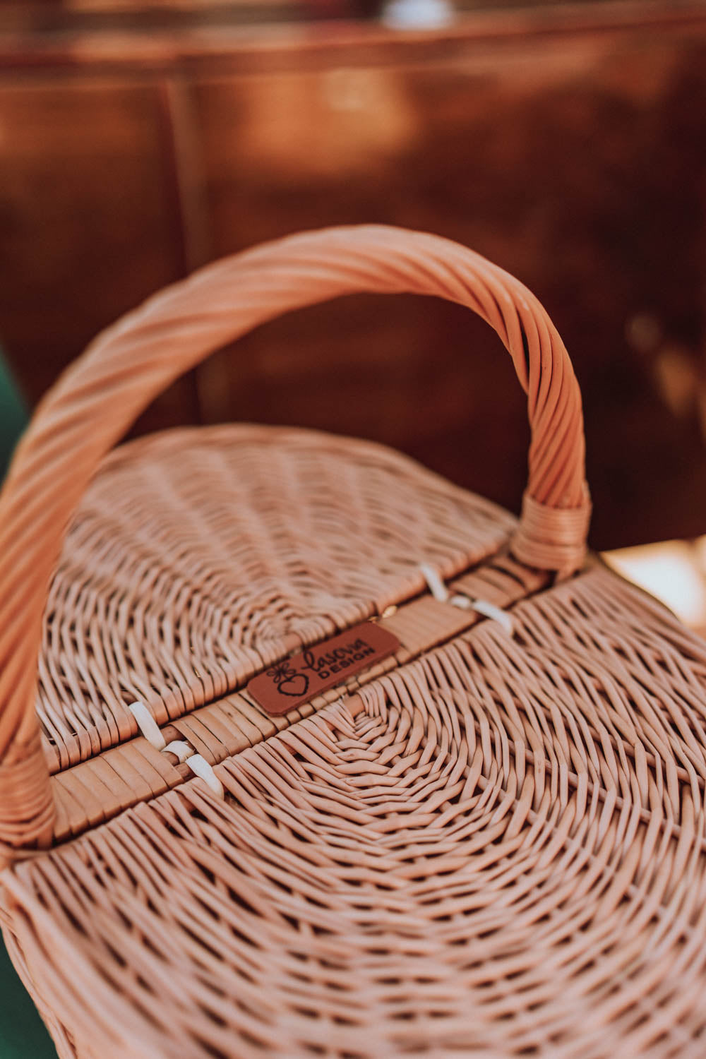 Kastalia wiklinowy kosz piknikowy z pokrywą i rączką TheWickerStories