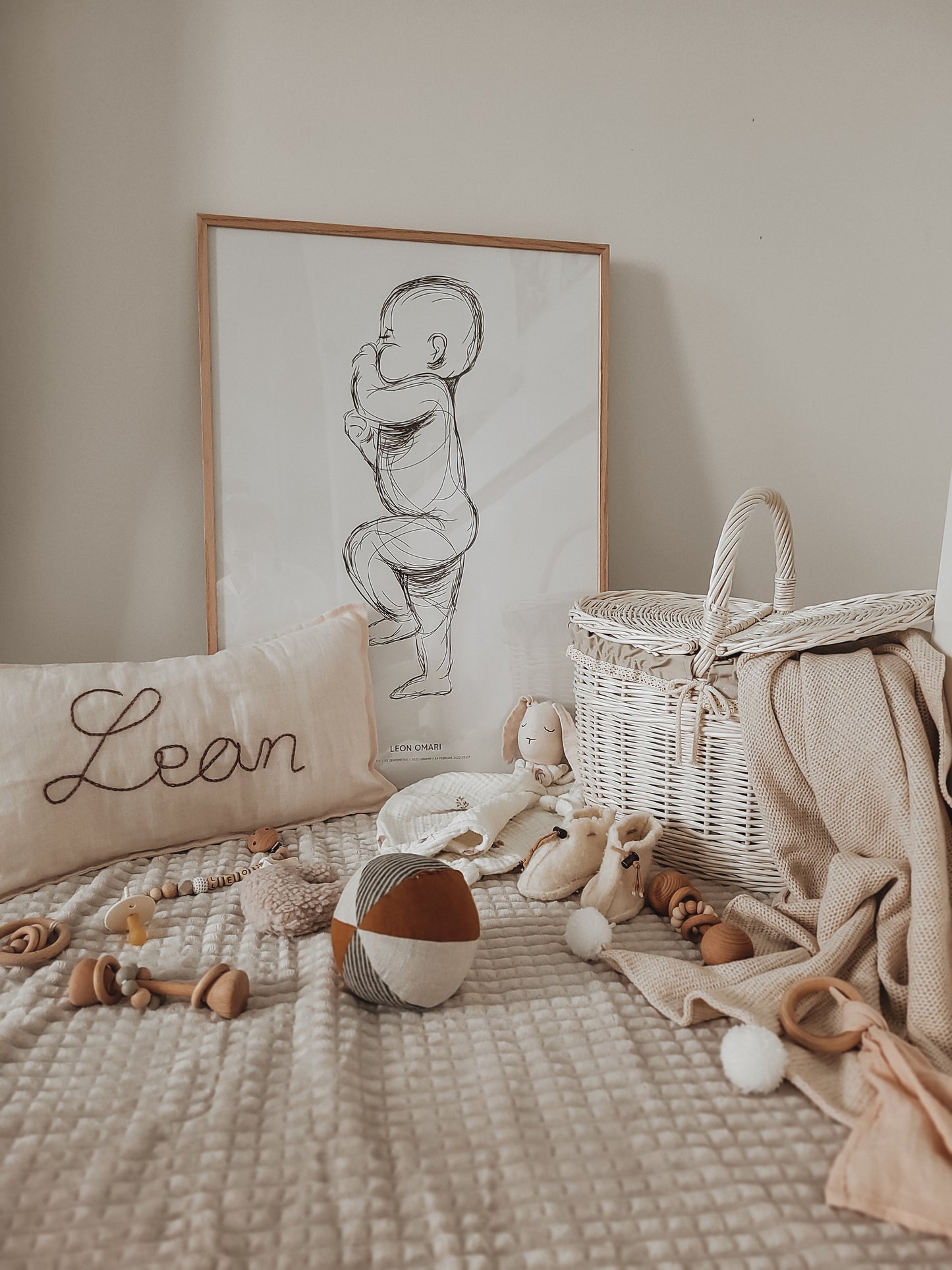 Kastalia wiklinowy koszyk piknikowy z beżowym obszyciem i wiekiem TheWickerStories