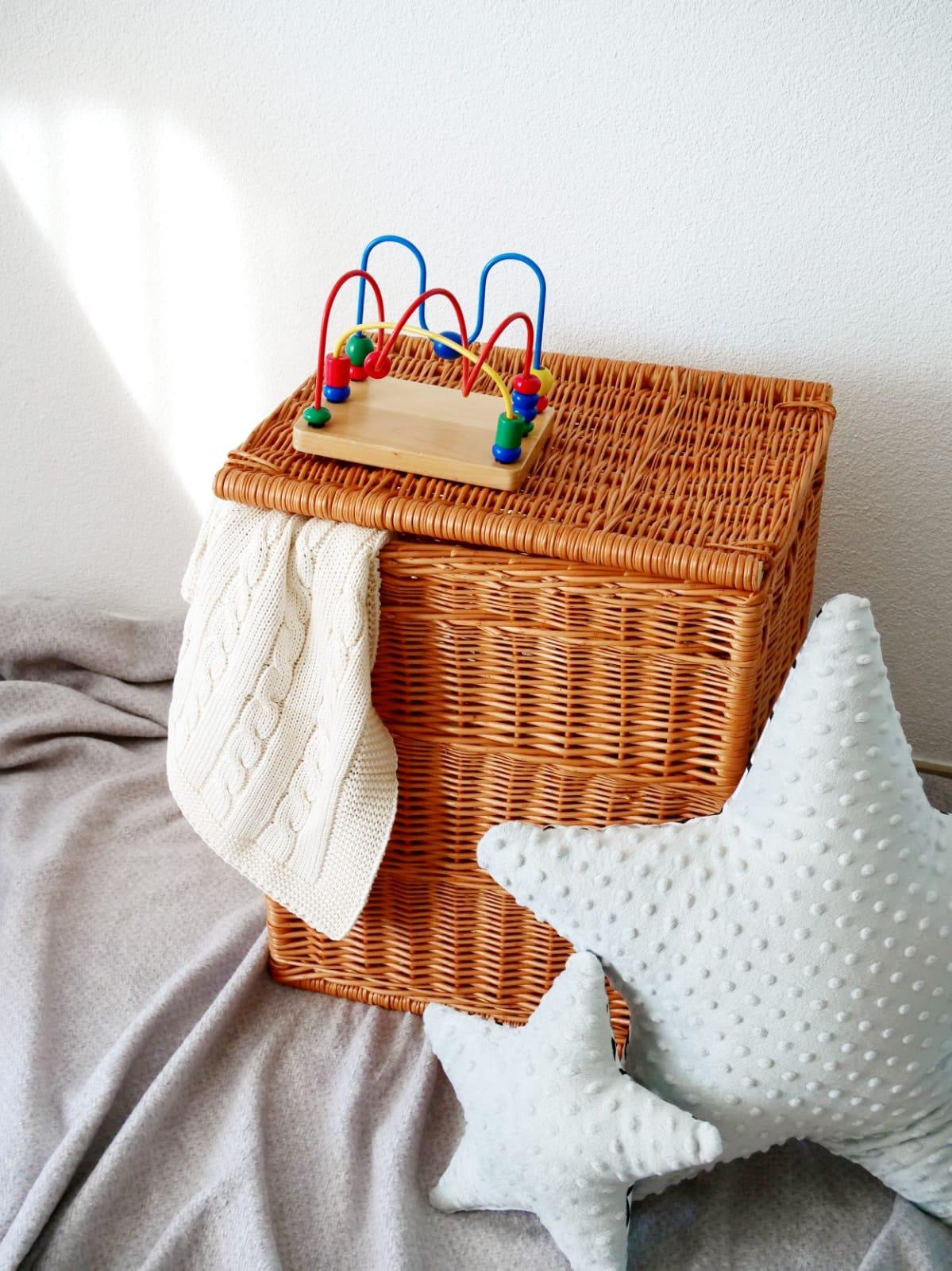 Ardea wiklinowy kosz na pranie z wiekiem TheWickerStories