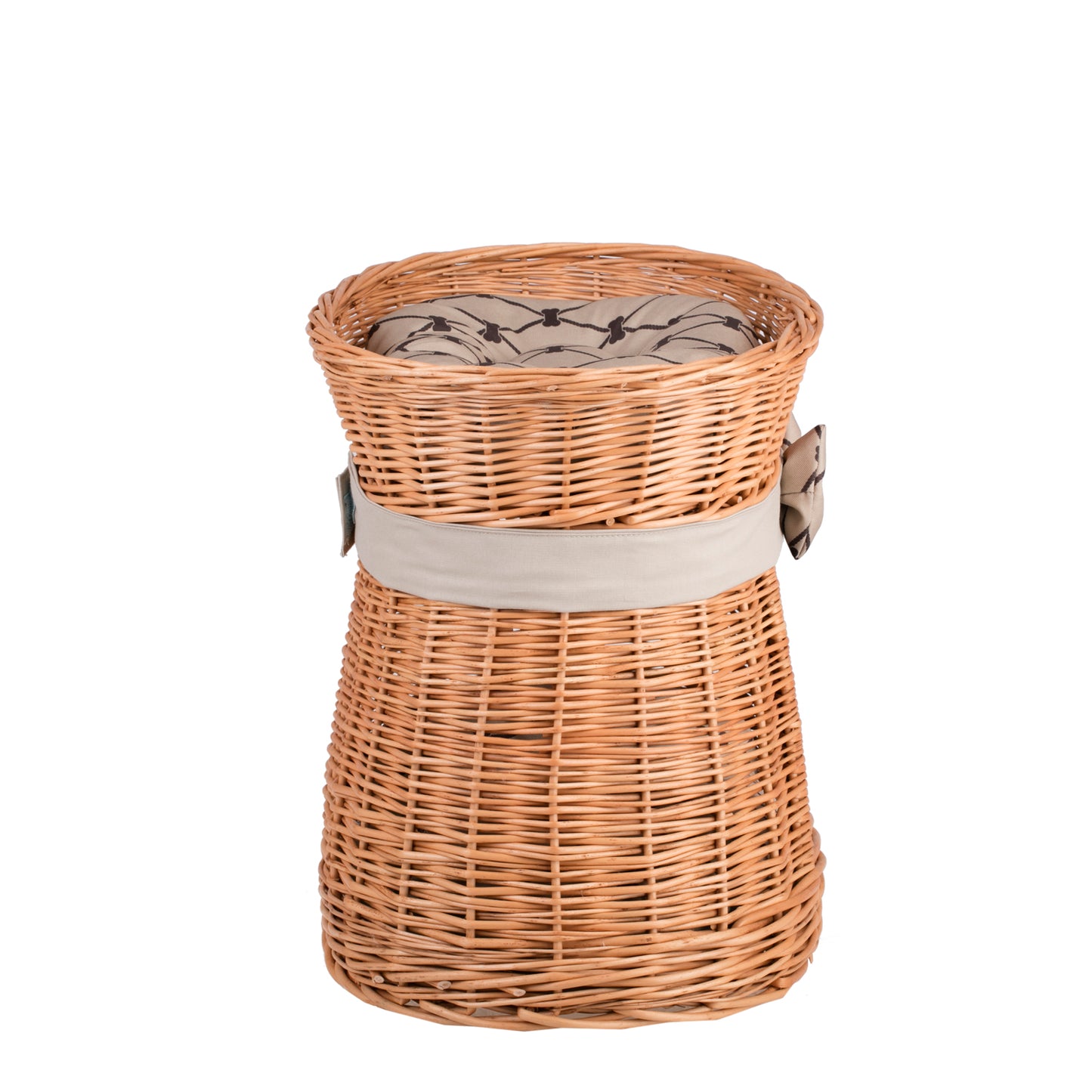 Erif wiklinowy domek dla kota z beżowymi poduszkami i kokardą, dwie kondygnacje TheWickerStories