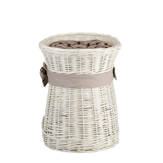 Erif wiklinowy domek dla kota z dwoma poziomami, z beżowymi poduszkami i kokardą TheWickerStories