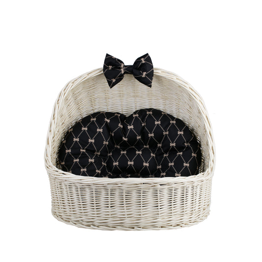 Elsa wiklinowy koszyk legowisko dla zwierząt z czarną poduszką i kokardą TheWickerStories