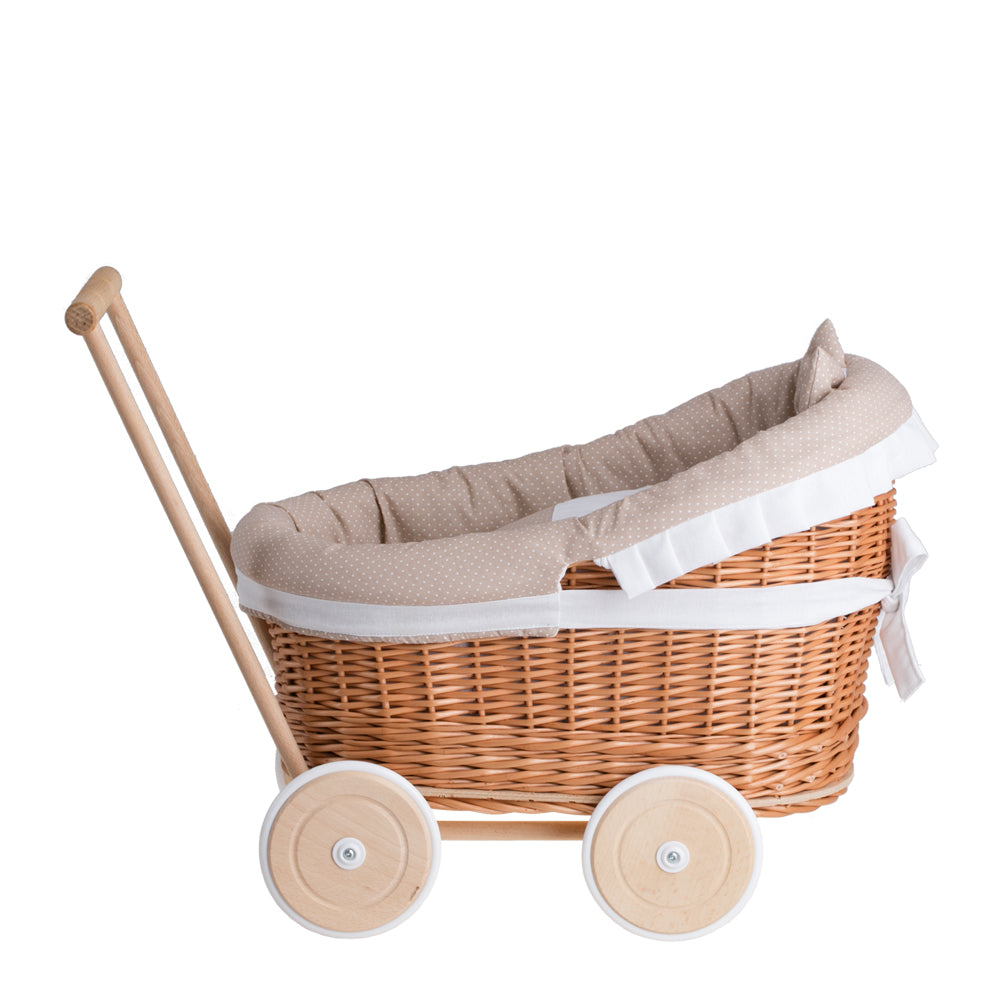Luna wiklinowy wózek dla lalek z beżowym obszyciem, kołderką i poduszką TheWickerStories