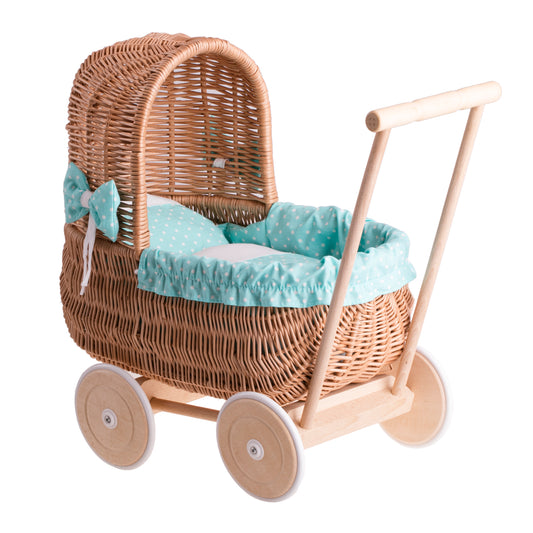Lala wiklinowy wózek dla lalek z zielonym obszyciem, kołderką i poduszką TheWickerStories