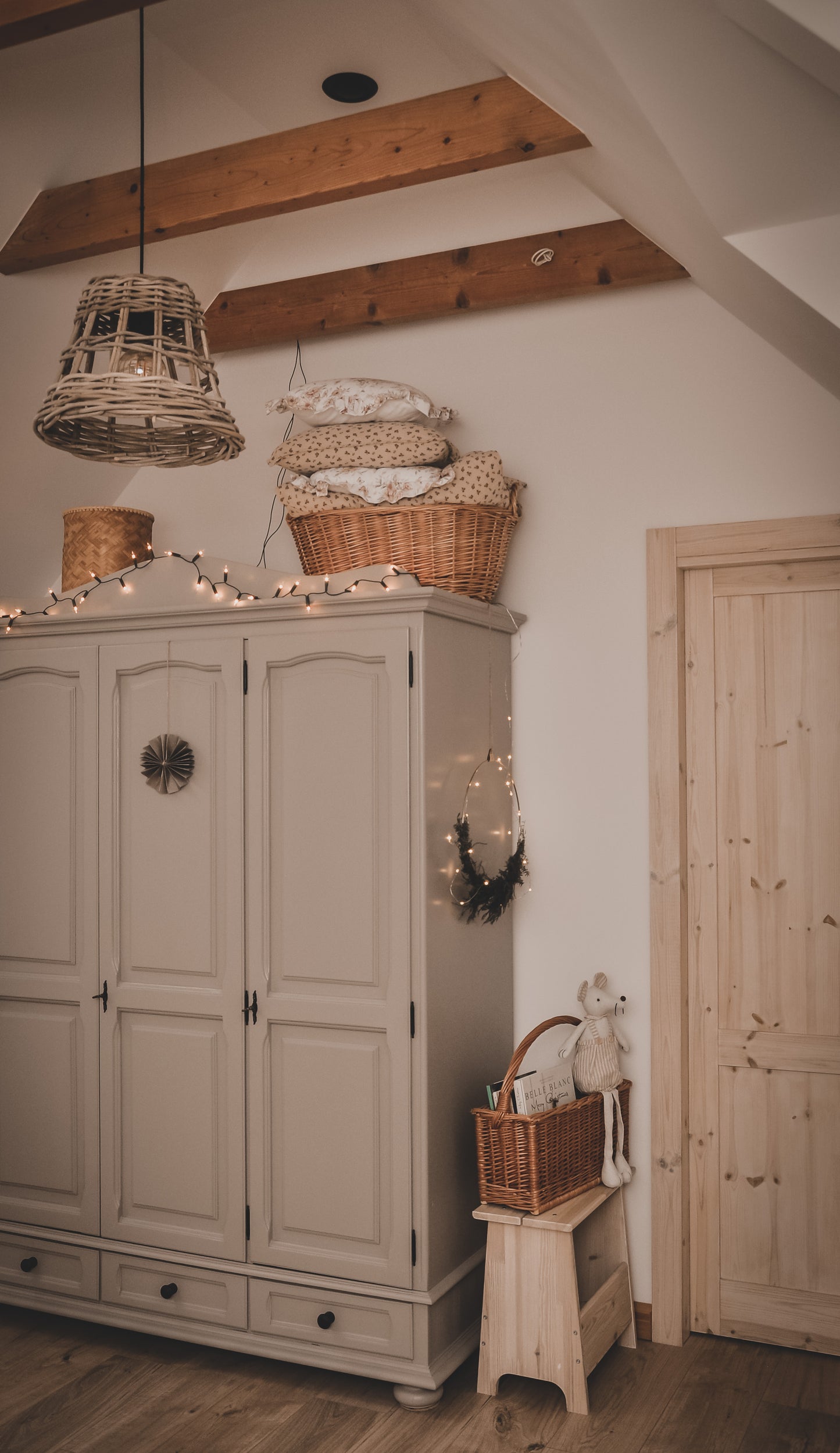 Milvus wiklinowy kosz z uchwytami TheWickerStories