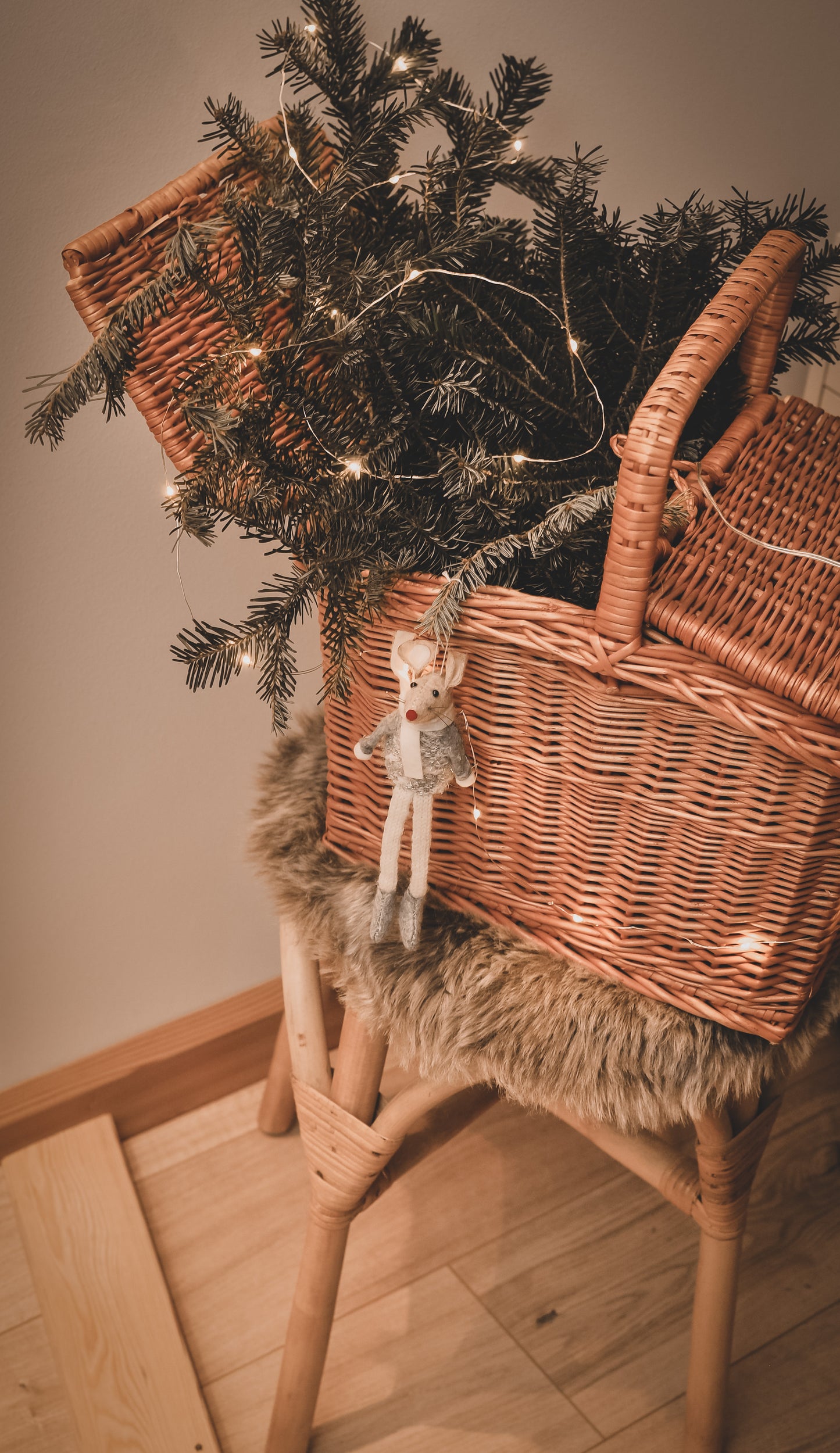 Kastulia wiklinowy koszyk piknikowy z wiekiem TheWickerStories